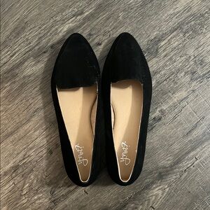 Black Women's Flats - NWOT